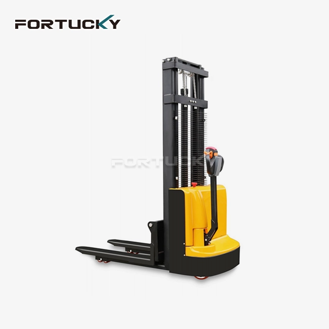 Medium duty Electric Stacker